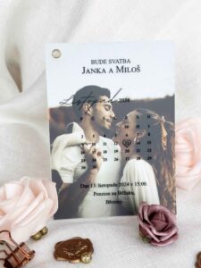 Luxusní dvouvrstvé svatební oznámení s kalendářem