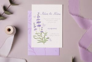 fialové svatební oznámení s levandulí