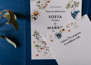 rozkládací svatební oznámení s kapsou modrý