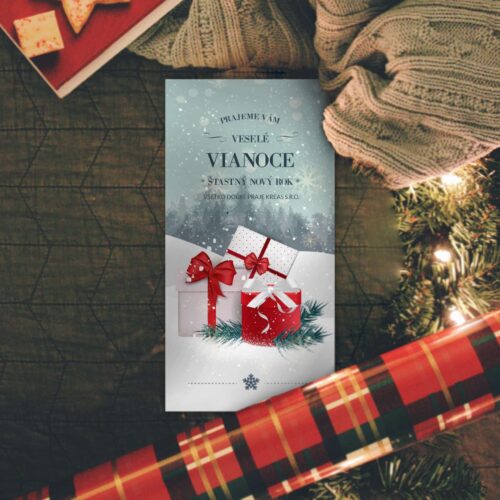 novoročenka s vánočními dárky