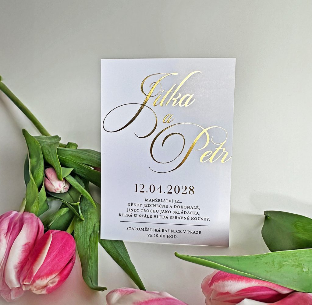 Luxusní transparentní svatební oznámení s metalickým potiskem Mystic Love