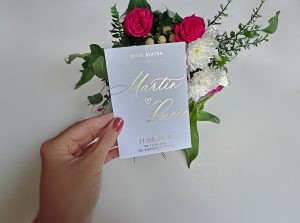 svatební oznámení s metalickým potiskem