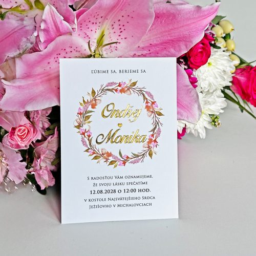 Luxusní  svatební oznámení s metalickým potiskem a květinovým kruhem