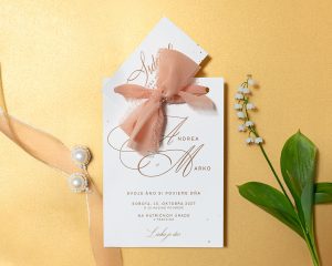 svatební oznámení s mašlí